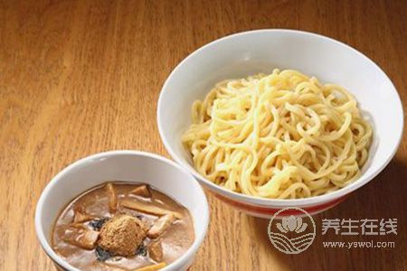 夏季吃什么養(yǎng)胃補(bǔ)身體?