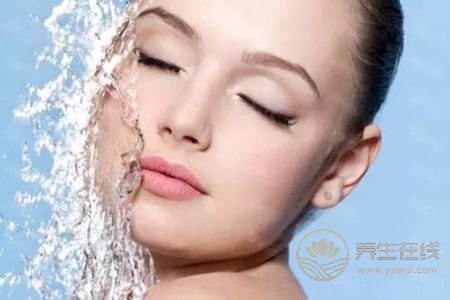 冬季如何有效護(hù)膚保濕? 冬季如何有效護(hù)膚保濕?