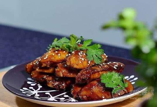 四款夏季養(yǎng)生食譜 清涼爽口消暑降火