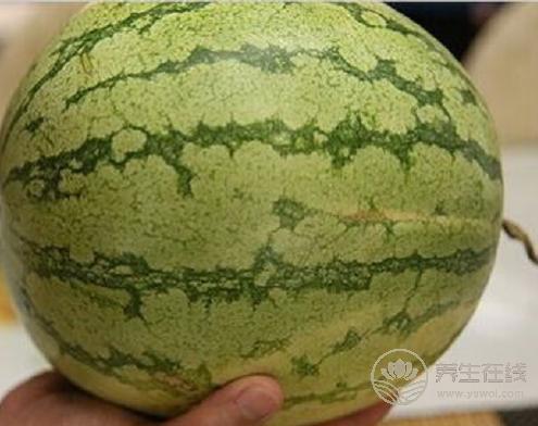 夏季怎么挑選西瓜，吃西瓜的方法你用對(duì)了嗎