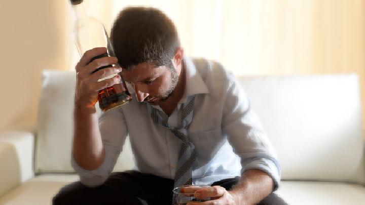 補的過程中有哪些注意事項 可強身健體的五種藥酒要常喝