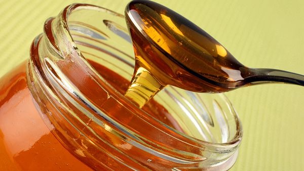 白露節(jié)氣養(yǎng)生 適當(dāng)食用蜂蜜和醋-易網(wǎng)<a href=http://www.aoa7937.com/ target=_blank class=infotextkey>健康養(yǎng)生</a>網(wǎng) 白露節(jié)氣養(yǎng)生 適當(dāng)食用蜂蜜和醋