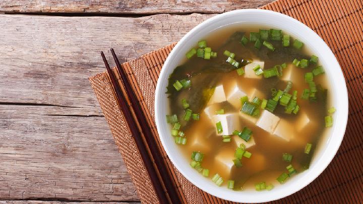 春季養生哪些食物可以提高免疫力? 推薦三款春季養生湯提高免疫力