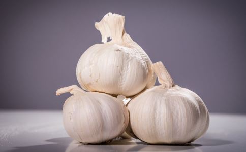 吃大蒜的好處 養眼的食物 干眼癥 <a href=http://www.aoa7937.com/tags-白內障.html target=_blank class=infotextkey>白內障</a>