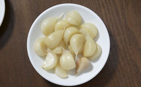 大蒜 干眼癥 上火 <a href=http://www.aoa7937.com/tags-白內障.html target=_blank class=infotextkey>白內障</a> 養肝