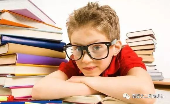 小孩子近視三種恢復法，預防近視是重點