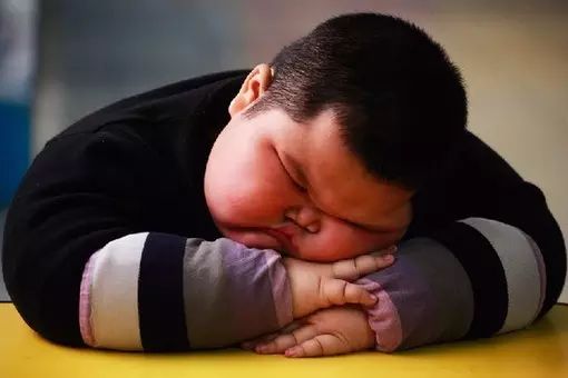 白內障初期的六大警報，五類高發人群