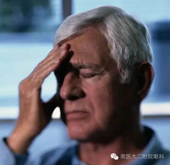 高血壓病人易出現(xiàn)眼底出血 高血壓病人易出現(xiàn)眼底出血