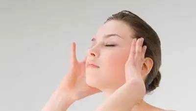 眼睛一直干澀、酸脹、特別容易疲勞是怎么回事？