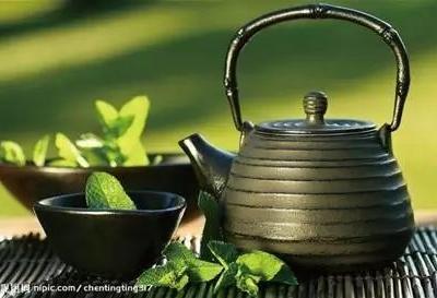 每天四杯茶，遠(yuǎn)離視疲勞！