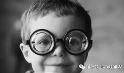 高度近視會引起的那些并發癥？
