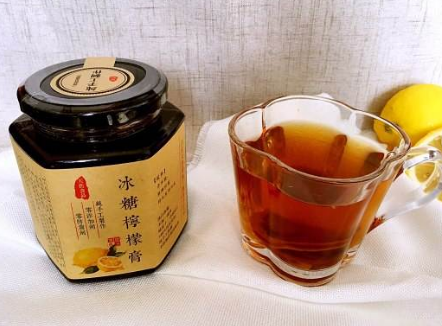 冰糖檸檬膏服用禁忌-功效-易網健康<a href=http://www.aoa7937.com/jkys/ target=_blank class=infotextkey>養生</a>網 冰糖檸檬膏服用禁忌-功效