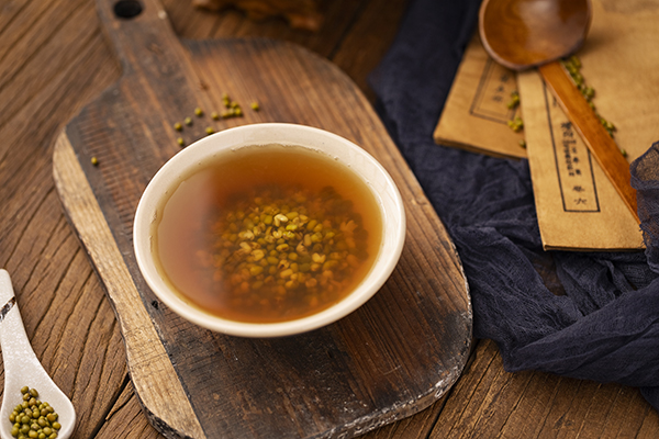 四季豆中毒怎么解毒 四季豆中毒喝牛奶有用嗎-易網(wǎng)健康<a href=http://www.aoa7937.com/jkys/ target=_blank class=infotextkey>養(yǎng)生</a>網(wǎng) 四季豆中毒怎么解毒 四季豆中毒喝牛奶有用嗎