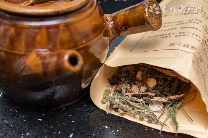 吃藥可以用礦泉水嗎