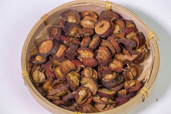 喝山楂干水有什么好處和壞處 哪些人不適合喝山楂干水
