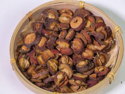 喝山楂干水有什么好處和壞處 哪些人不適合喝山楂干水