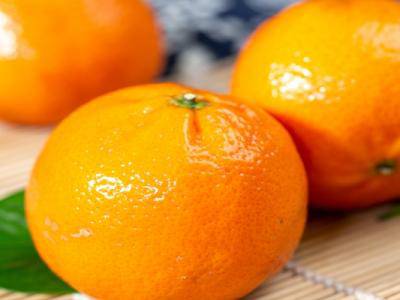 新鮮橘子皮可以泡水喝嗎 新鮮橘子皮泡水喝的危害