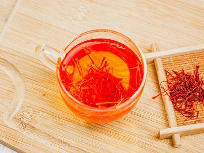 藏紅花泡水喝的功效與作用及禁忌 藏紅花泡水喝